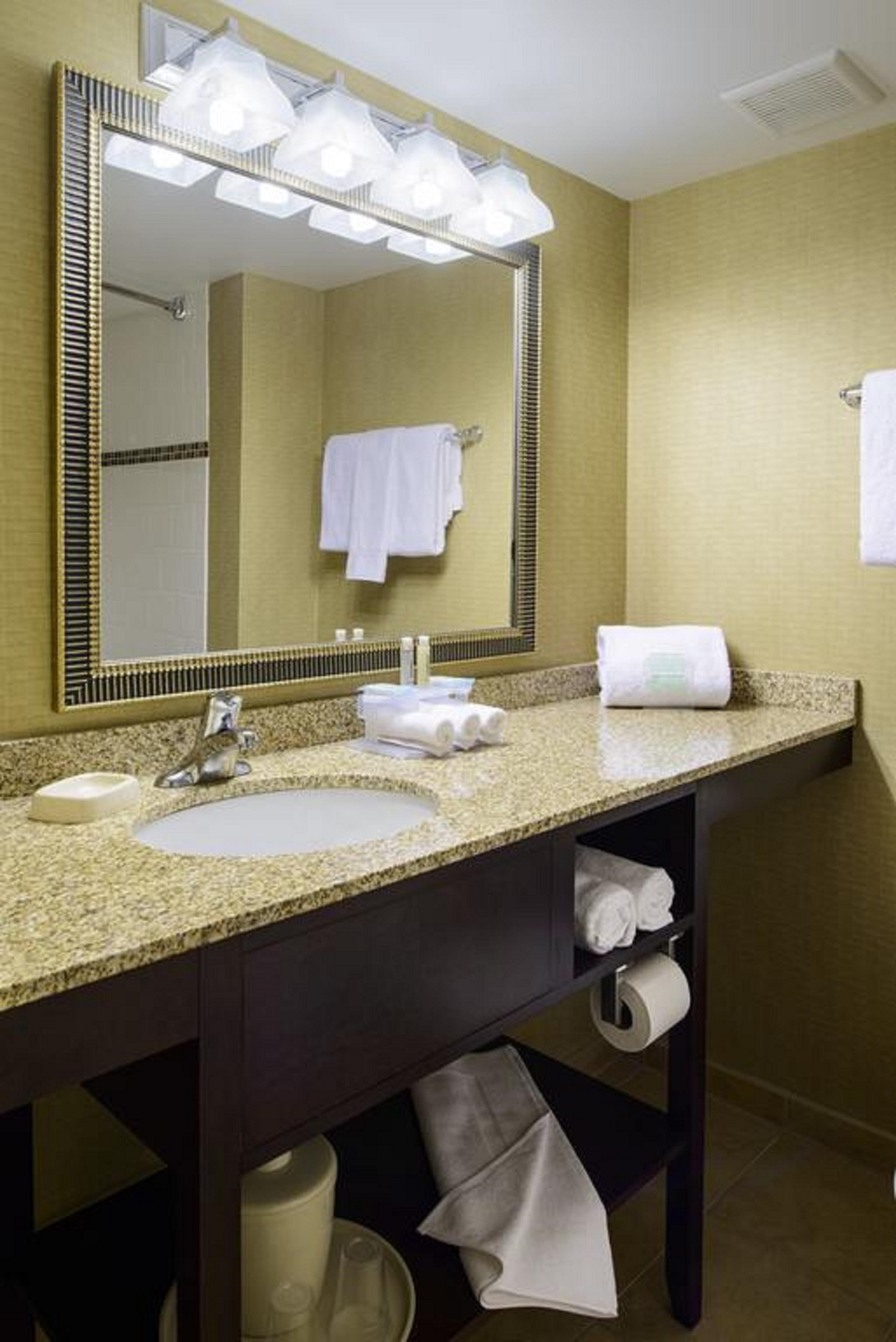 Hotel Express Penn's Landing By Ihg 3*