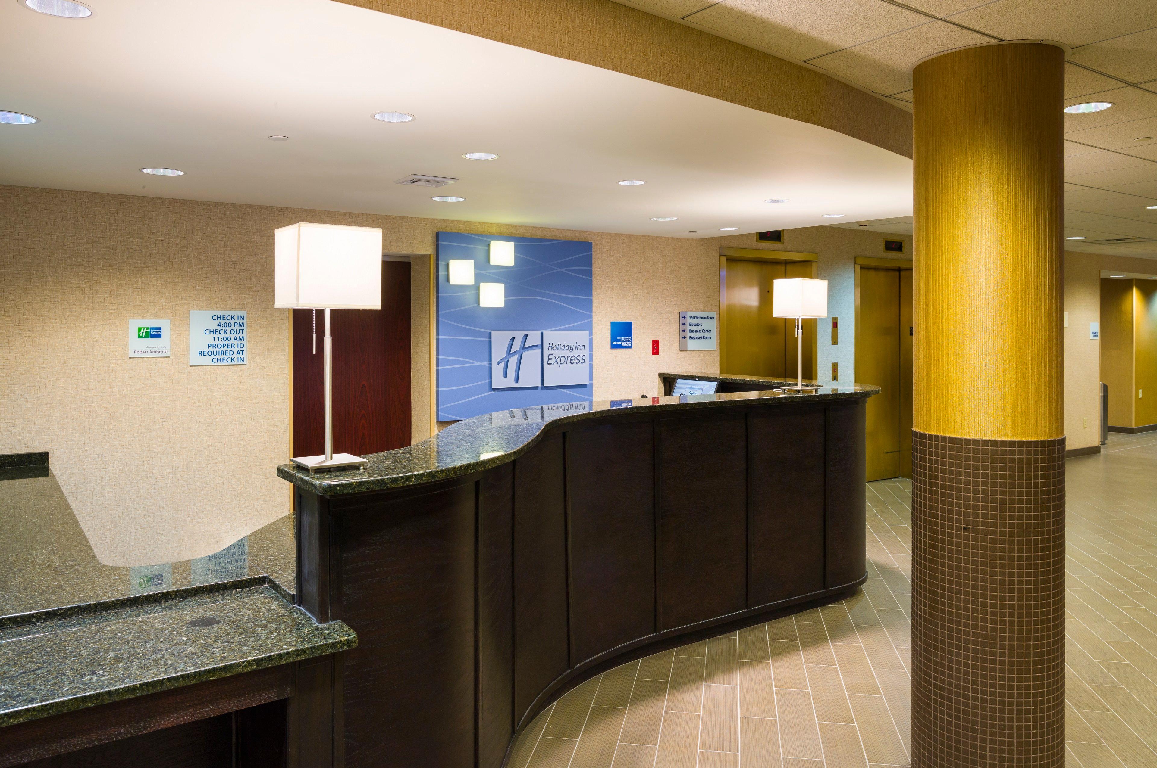 Express Penn's Landing By Ihg Hotel 3*