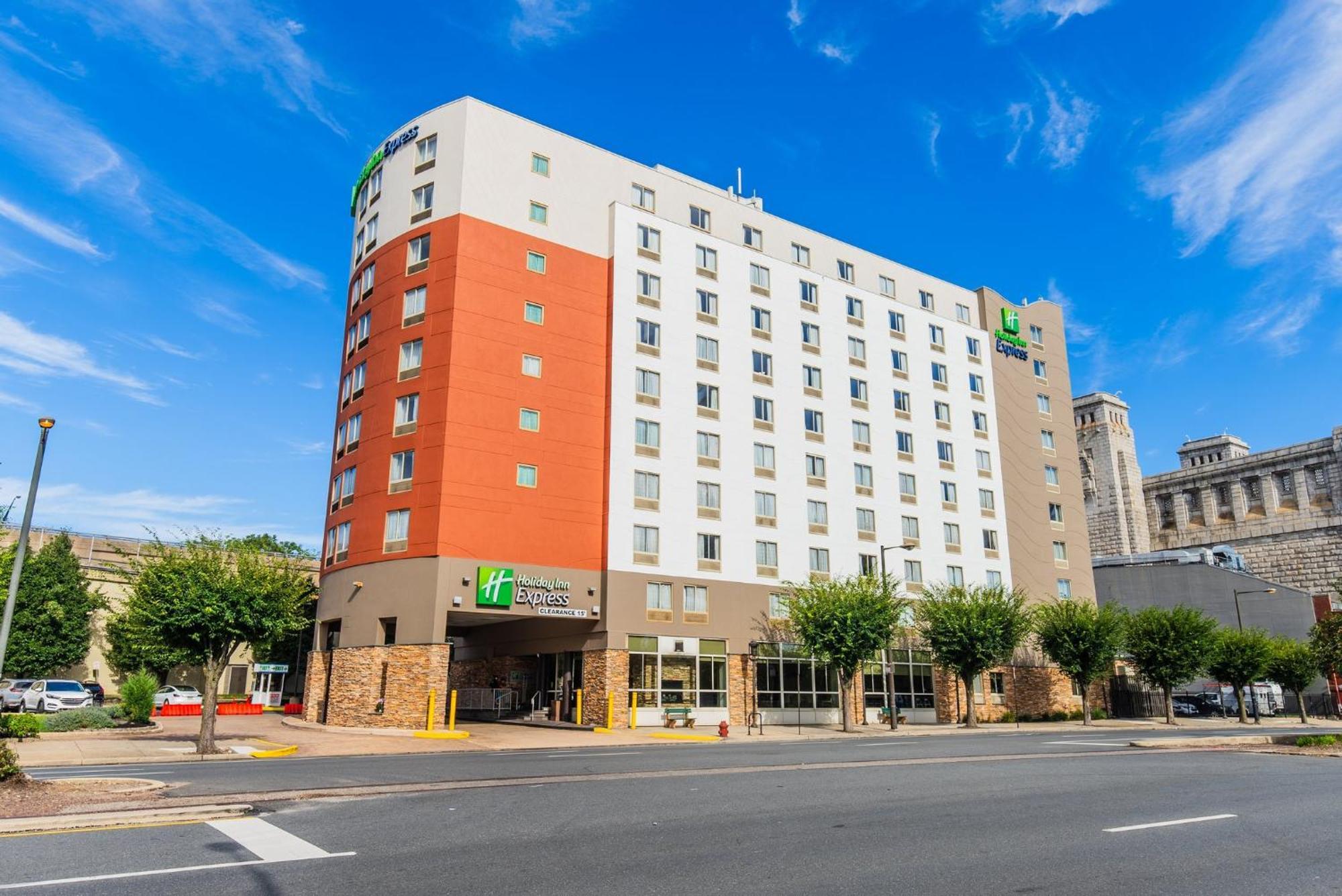 Express Penn's Landing By Ihg