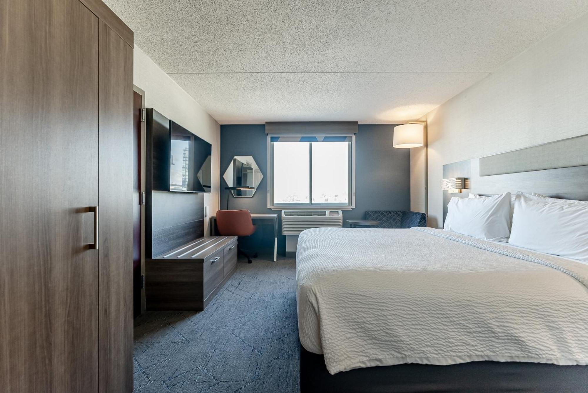 Express Penn's Landing By Ihg Hotel