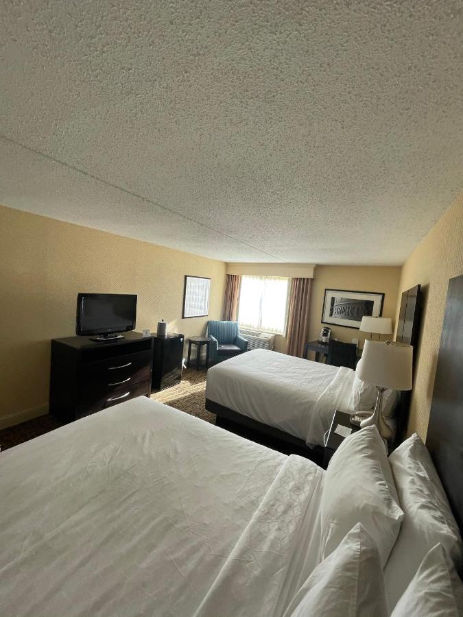 Holiday Express Penn's Landing By Ihg Philadelphia
